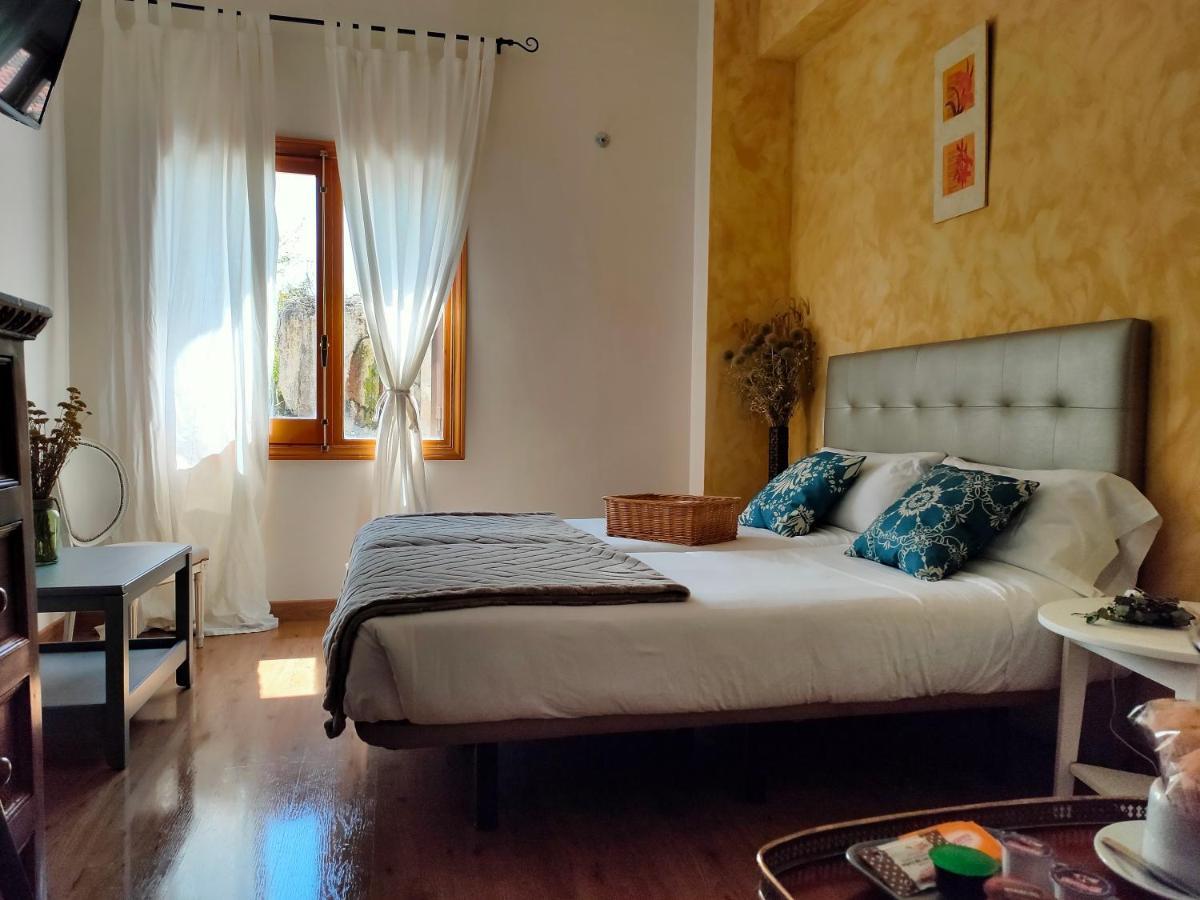 Hotel Rural Luna Llena Torremocha de Jarama Dış mekan fotoğraf