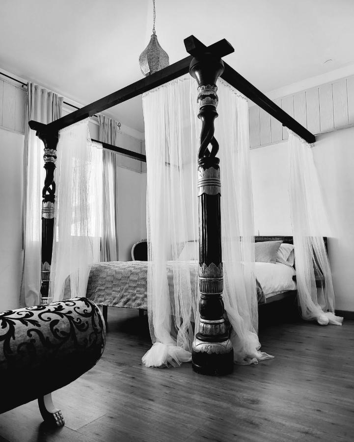 Hotel Rural Luna Llena Torremocha de Jarama Dış mekan fotoğraf