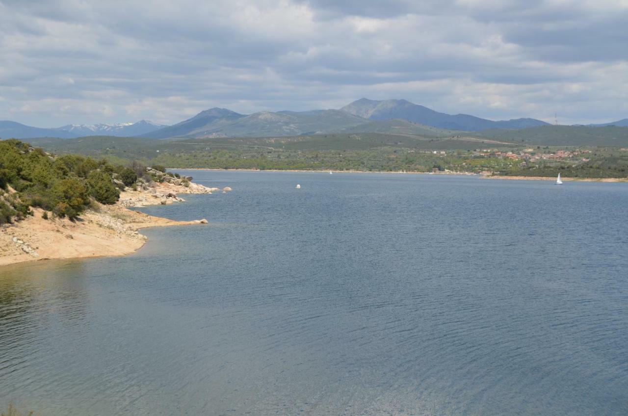 Hotel Rural Luna Llena Torremocha de Jarama Dış mekan fotoğraf