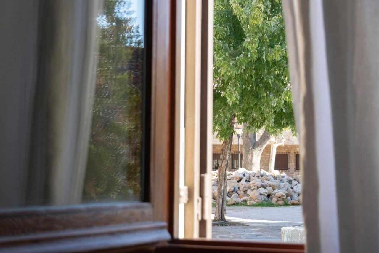 Hotel Rural Luna Llena Torremocha de Jarama Dış mekan fotoğraf